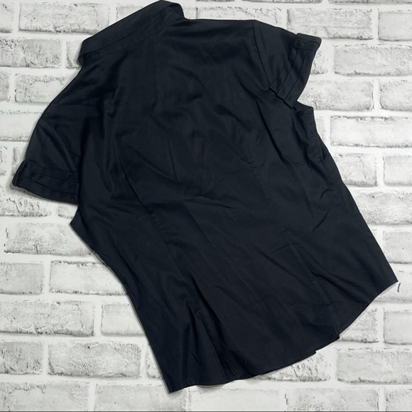 Lavia black button down short sleeve shirt Small - Picture 2 of 4